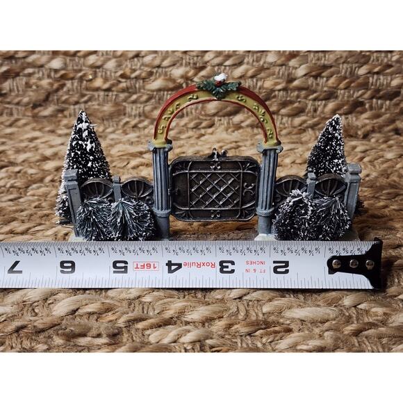 Christmas Village Gate Resin Holiday Accessory Rite Aid - Picture 4 of 5